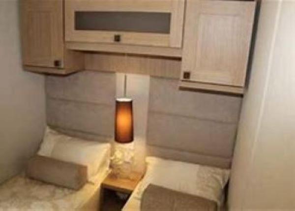 Roxbury 5 Star 6 Berth Luxury Caravan * Exeter
