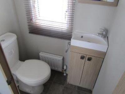 Apartment Roxbury 5 Star 6 Berth Luxury Caravan Exeter